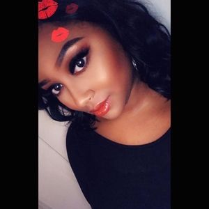 Meet your Posher, Charese